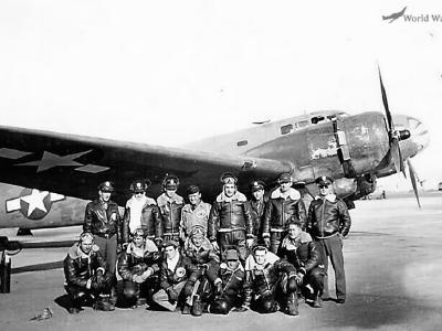 B-23 crew