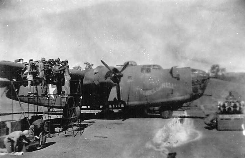 B-24D Liberator Serial 41-23716 "Yanks From Hell" Of The 90th Bomb ...