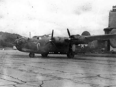 B-24D 41-23944 „Boston Deb” code „A” 6th Bomb Group