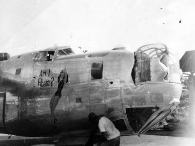 B-24 Bomber named „AM I READY”