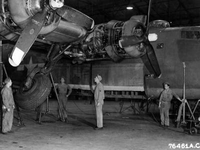 Testing B-24 Liberator Landing gear