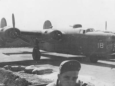 376th Bomb Group B-24D in North African Desert 18