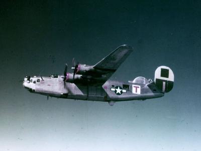 464th Bomb Group B-24J Liberator Bomber Over Oil Refinery At Oswiecim Poland 1944