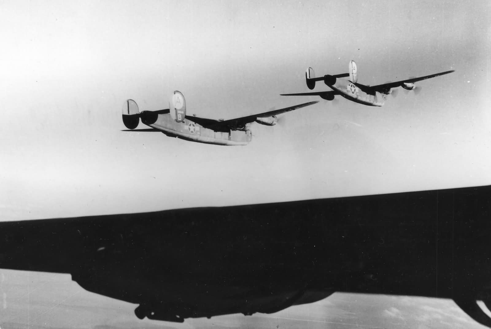 B-24D Liberators Of The 44th Bomb Group | World War Photos