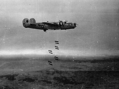 455th Bomb Group B-24J #43 named CHERRIE s/n 42-51332 Dropping Bomb Load