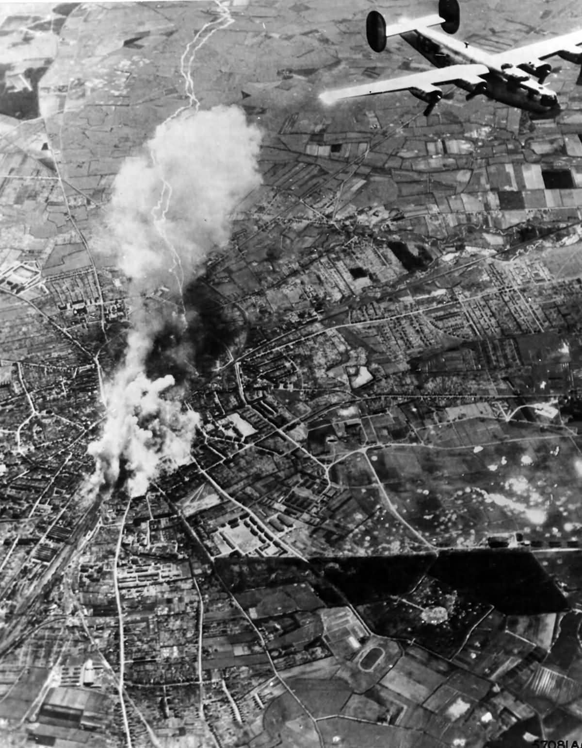 7 April 1945 – a B-24 of the 67th BS, 44th Bomb Goup leaves Neumunster Germany