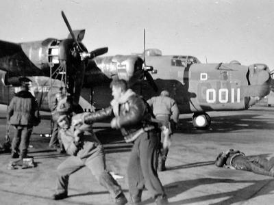 B-24 #0011 and crew members South Pacific
