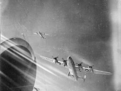 B-24 Liberators of the 490th Bomb Group in flight 1944
