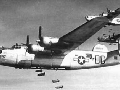 B-24 US Bomber Aircraft Combat Photo 392nd Bomb Group 577th Bomb Squadron