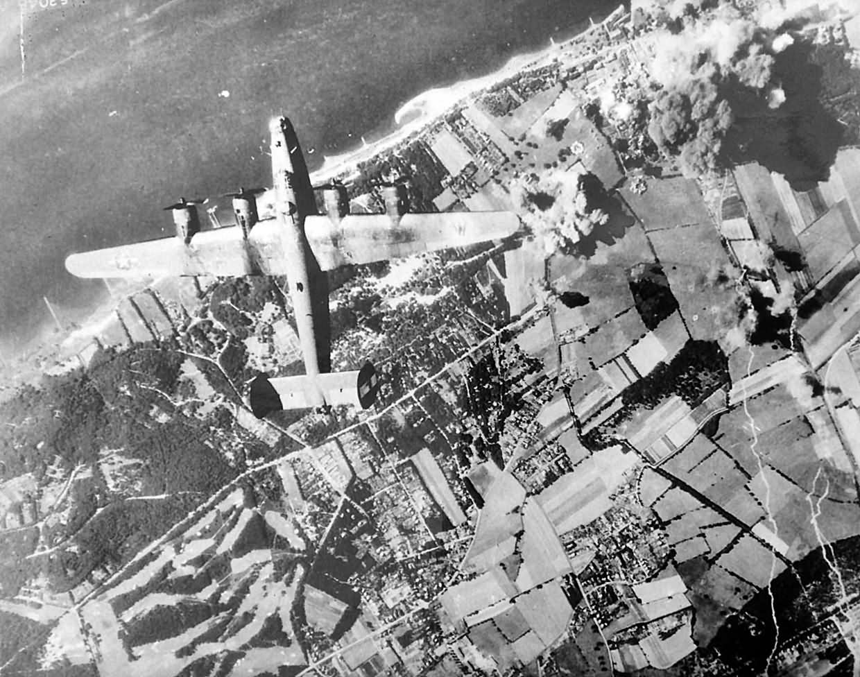 B-24 of 8th AF German Oil Plant Under Attack 1944