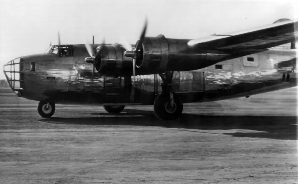 Consolidated XB-24 Liberator Bomber 1939 | World War Photos