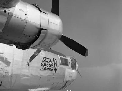 B-24 Ford 8000 Liberator