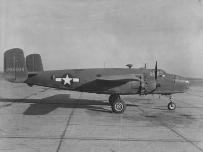 AT-24 advanced Trainer B-25 42-87294