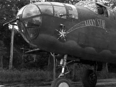 B-25 Mitchell 38 Bomb Group Lucky Star nose art