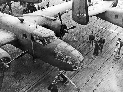 B-25B 40-2242 aboard USS Hornet