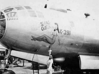Boeing B-29 Superfortress nose art Island Queen K-391