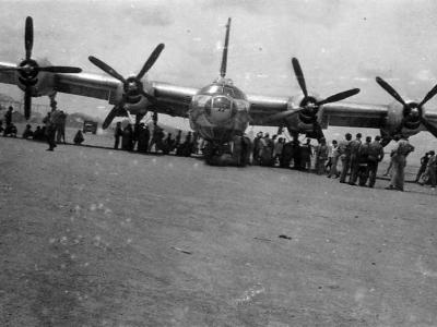 Consolidated B-32 Dominator front view