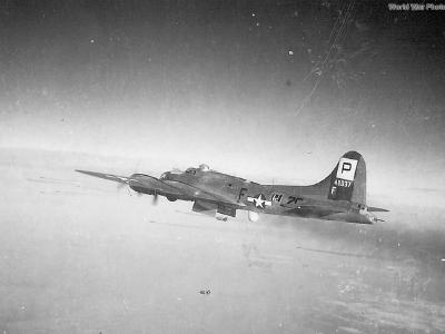 B-17G 44-8037 2C-F of the 487th BG