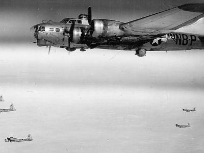 B-17G 42-97249 „How was it? Well?” N8-P of the 398th BG, 600th BS