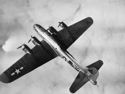 B-17G 43-37977 „Miss X” of the 398th BG