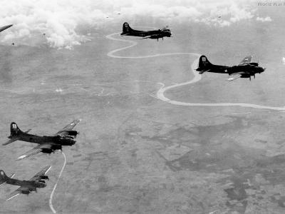 B-17 of the 94th BG during Muenster Raid October 1943