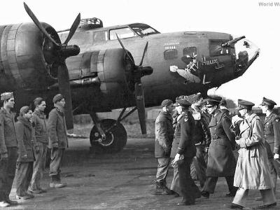 B-17F 41-24352 Holey Joe