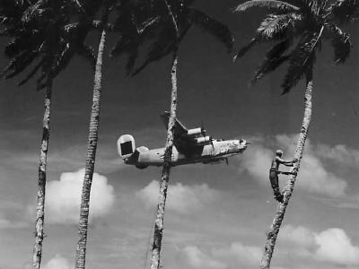 B-24 „Dragon Lady” of the 11th BG, 42nd BS takes off for raid on Truk 1945