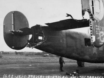 Damaged B-24 42-7510 „El Lobo” of the 392nd BG