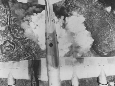 B-29 over Osaka 1945