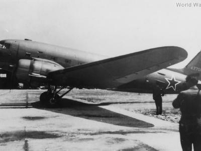 C-47 44-77001 Le Bouget 1945