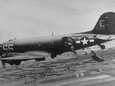 C-47 S6-E 42-108991 436th TCG