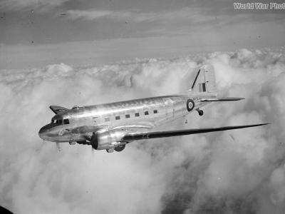 Dakota III KG770