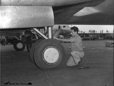 C-54 main landing gear