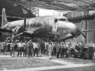 Gen. Eisenhower’s C-54 rolls off Douglas assembly line in Santa Monica 1945
