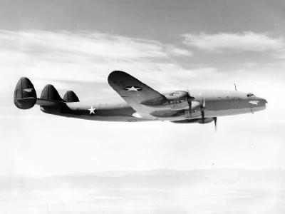 XC-69 NX25600 Constellation in flight
