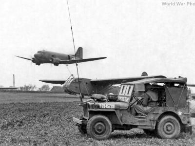 C-47 CG-4