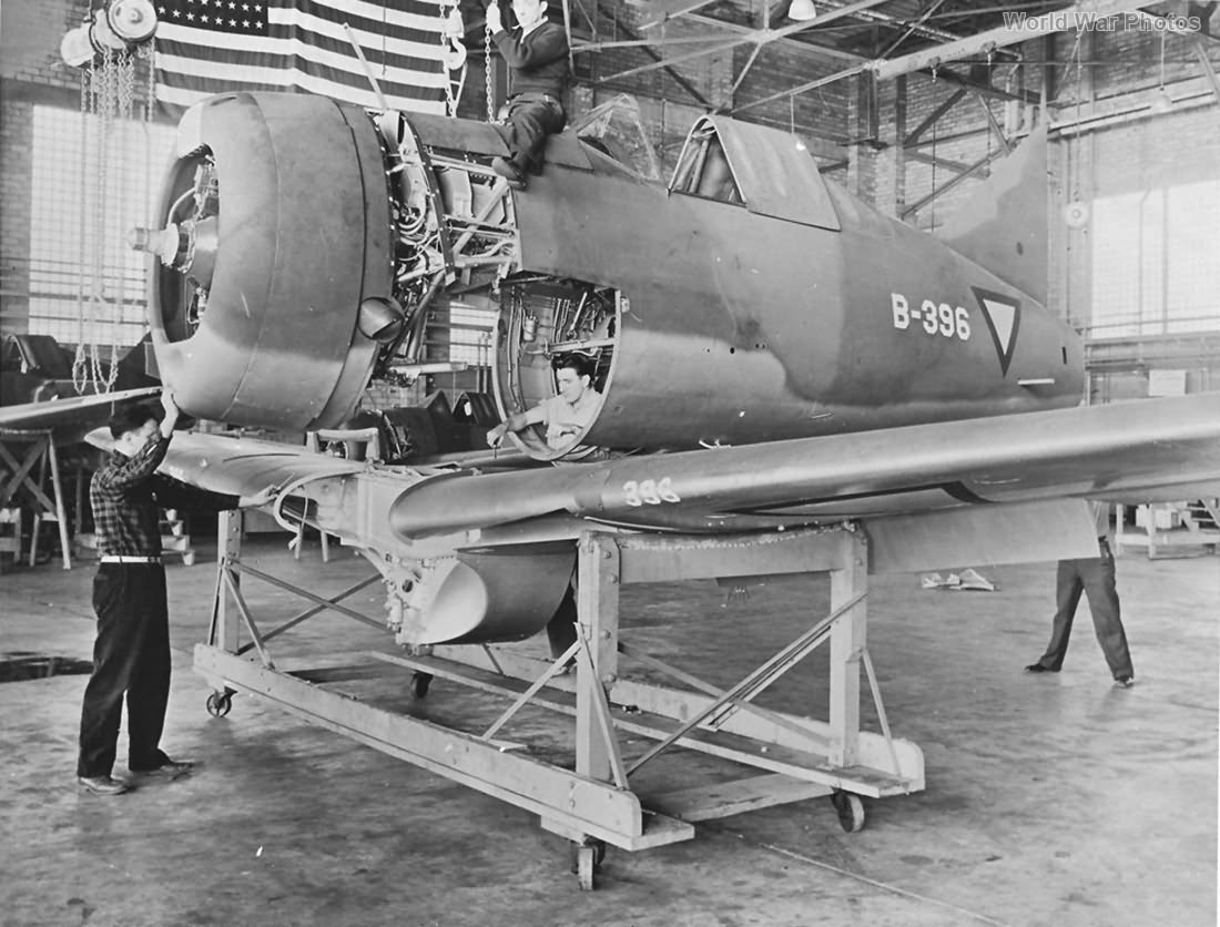 Assembly Of Dutch B-396 | World War Photos