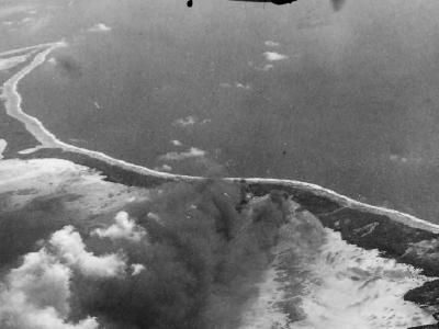 FM-1 Wildcat flown by Lt (jg) Knudson of VC-41 USS Corregidor CVE-58 over Makin Atoll, 20 November 1943