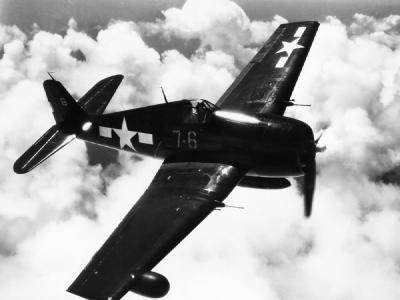 Night fighter Grumman F6F-5N Hellcat „7-6”