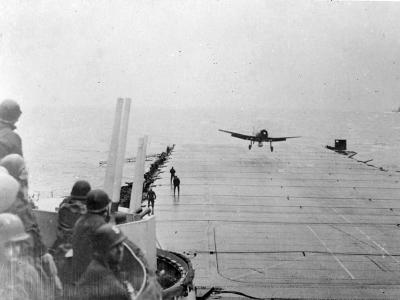 F6F fighter landing