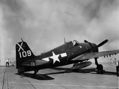 F6F-5 X109 USS San Jacinto 1944