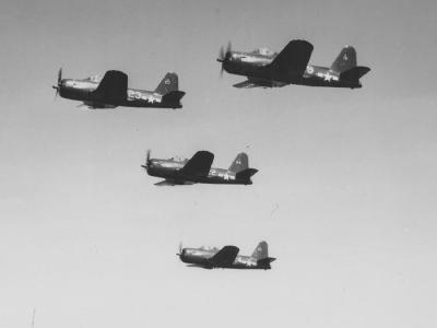 Fireballs of the VF-66 in flight, 1945