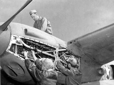 Lockheed P-38F Lightning engine Africa
