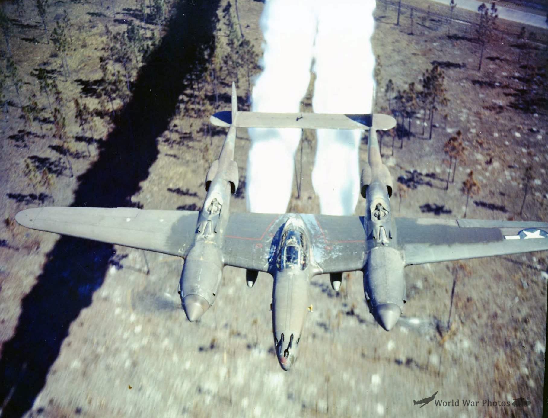 Lockheed P-38 in flight 