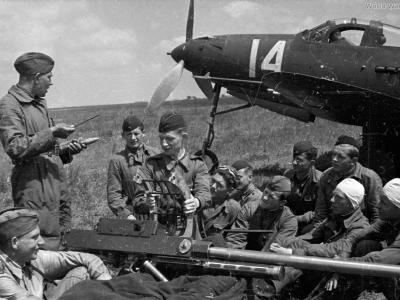 Russian P-39 and 37mm cannon M4