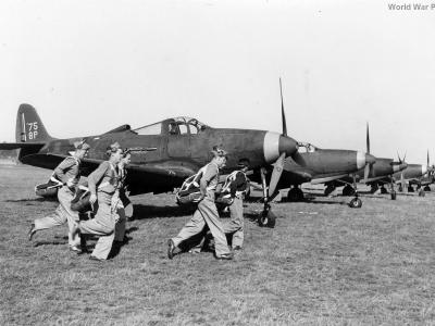 8th PG pilots scramble to P-39 Mitchell Field November 1941