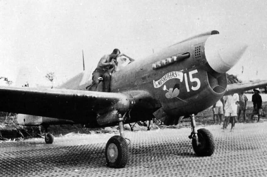 P-40N Warhawk #15 of 110th Tactical Reconnaissance Squadron ...