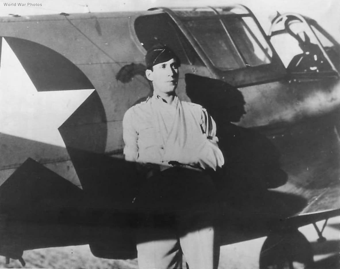 64th FS, 57th FG Pilot Gordon Ryerson by P-40 32 in Libya 1942