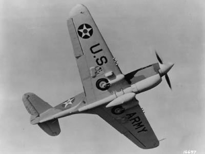 Curtiss P-40E in flight 3