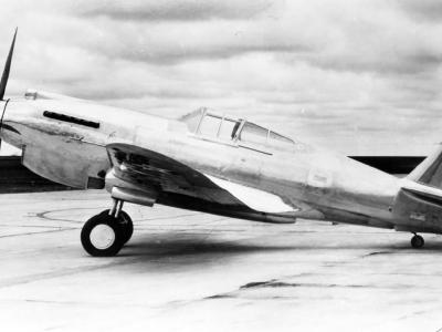 Silver Curtiss P-40